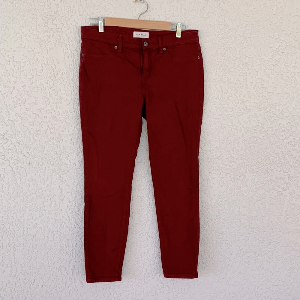 Lila Ryan burgundy color  jeans size 30